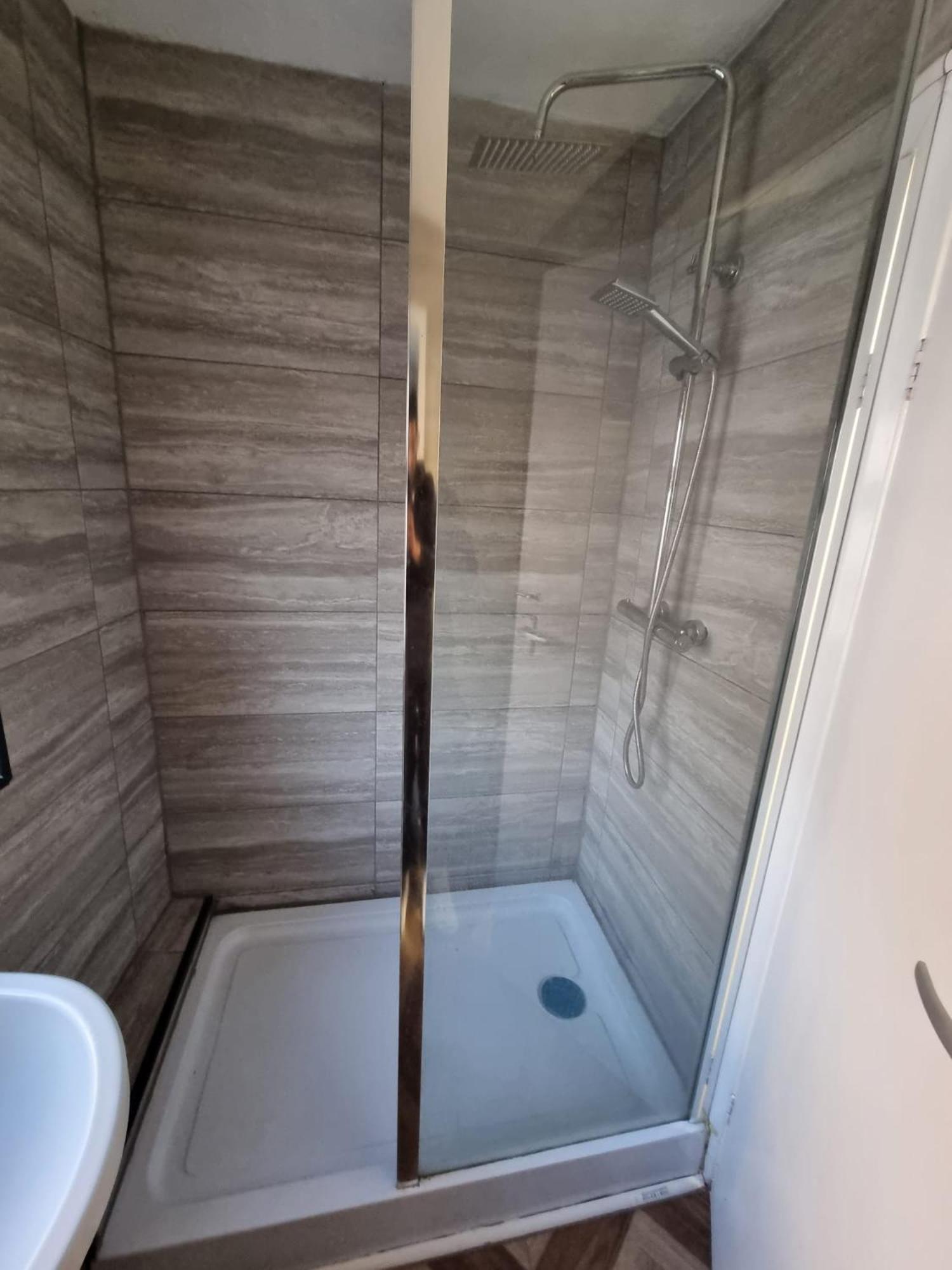 Easy Rooms, London Luton Airport -24 Hour Check-In 外观 照片