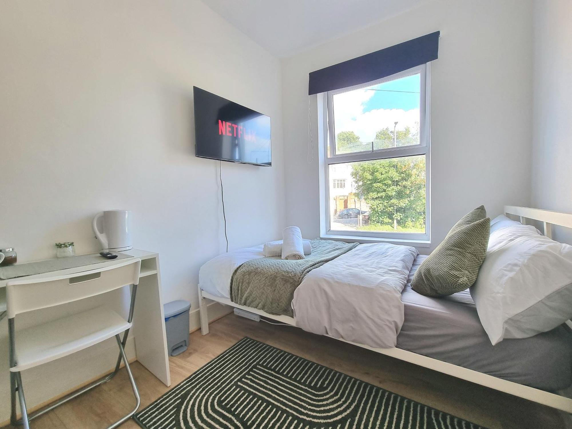 Easy Rooms, London Luton Airport -24 Hour Check-In 外观 照片